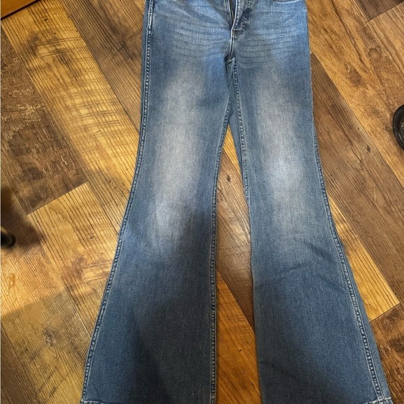 Wrangler High Rise Flare - Picture 3 of 3